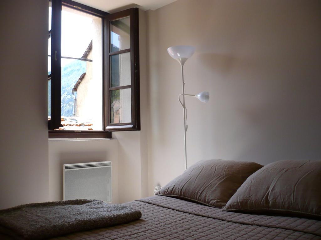 Fontana De Medge Apartment Saorge Room photo